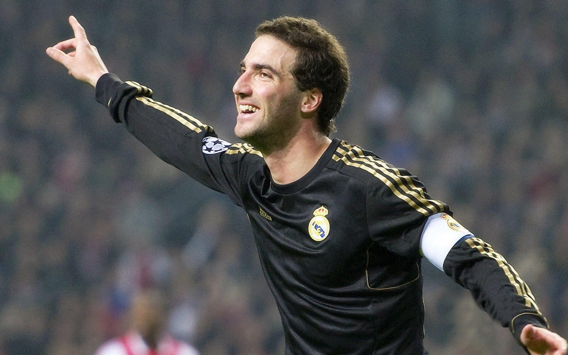 女足新星复刻塔尔德利式庆祝，灵动破门点燃赛场激情